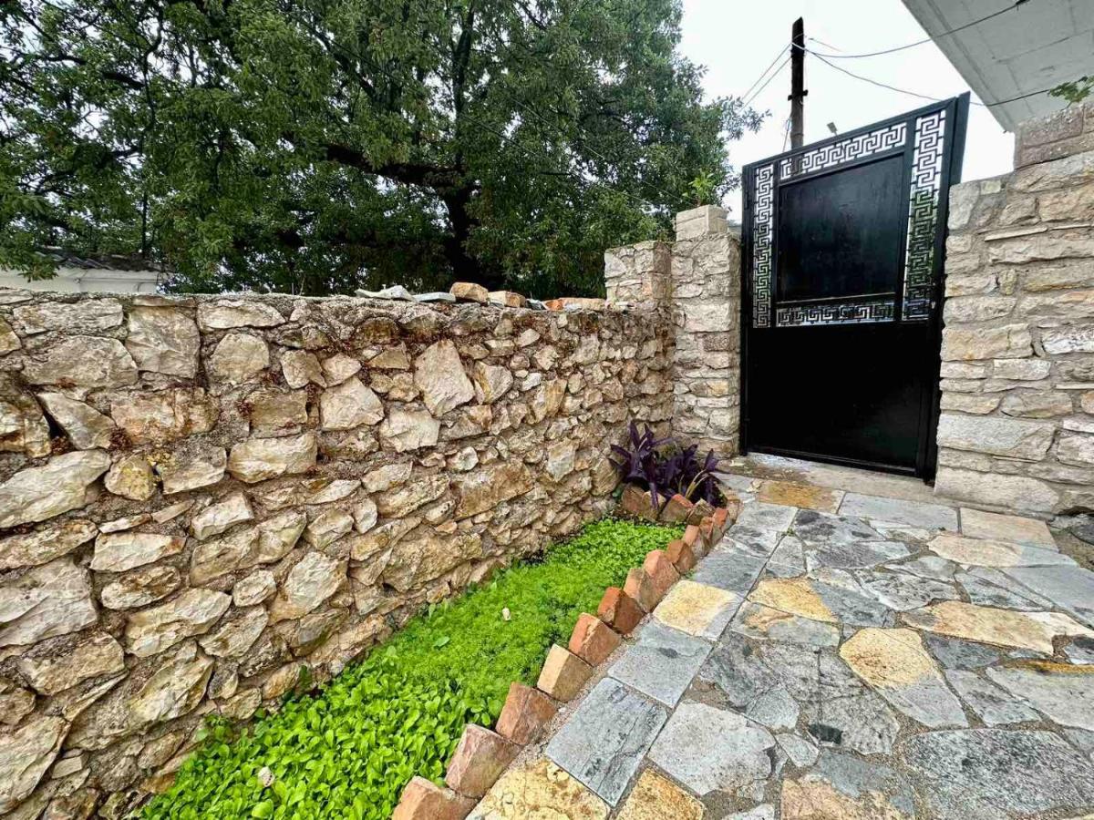 Villa Vista Himare Exterior photo